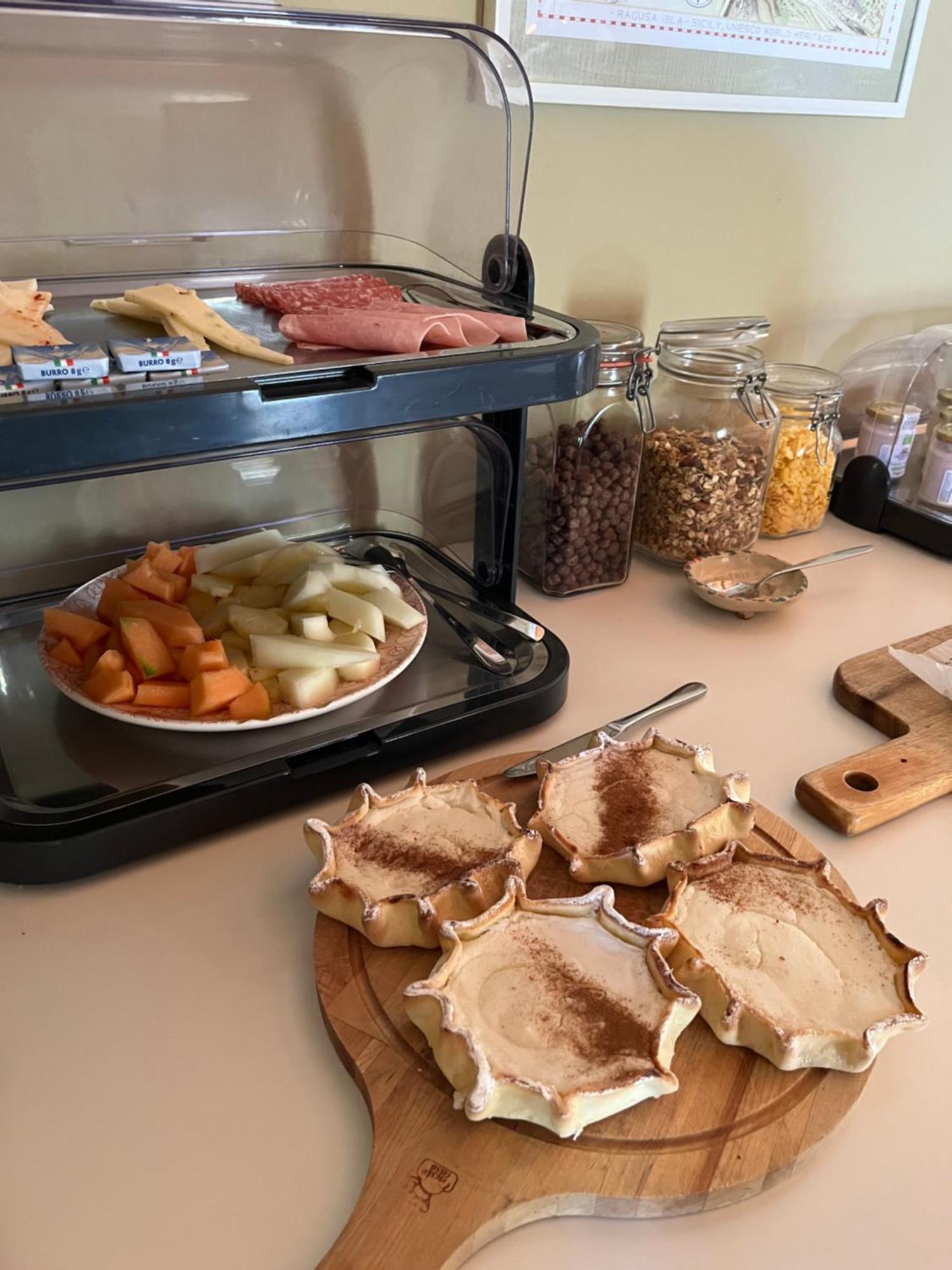 Bed and Breakfast Dimora Di Dante Chiaramonte Gulfi Exterior foto